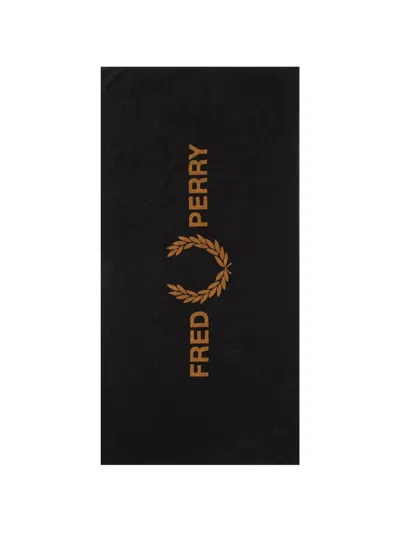 Fred Perry Laurel Wreath Logo-print Towel In Black