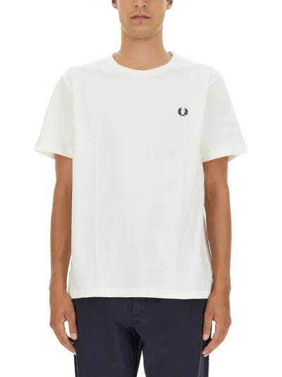 FRED PERRY LOGO-EMBROIDERED CREWNECK T-SHIRT