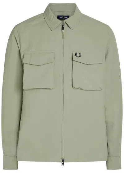 Fred Perry Logo-embroidered Crinkled Shell Overshirt In Green