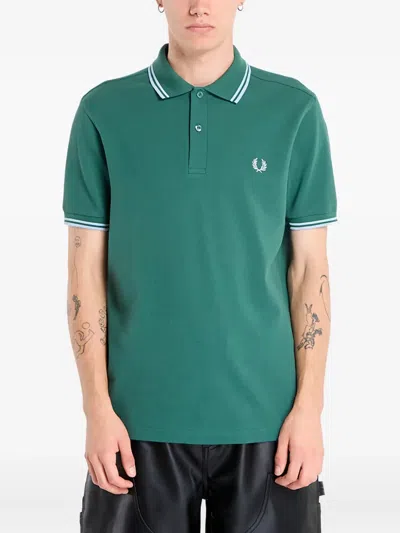 Fred Perry Logo-embroidered Polo Shirt In Green