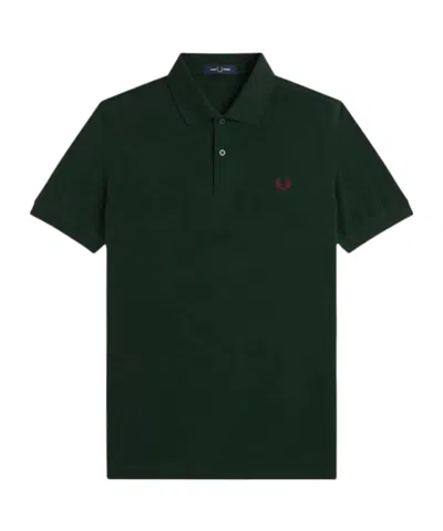 Fred Perry Logo Embroidered Polo Shirt In Green
