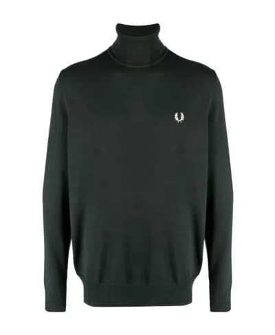 Fred Perry Logo-embroidered Roll-neck Jumper In Green