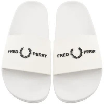 Fred Perry Logo Sliders White In Multi