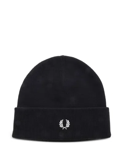 Fred Perry Logo-detail Beanie In Black