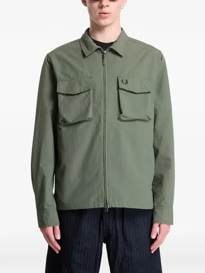 Fred Perry Logo-detail Overshirt In Green