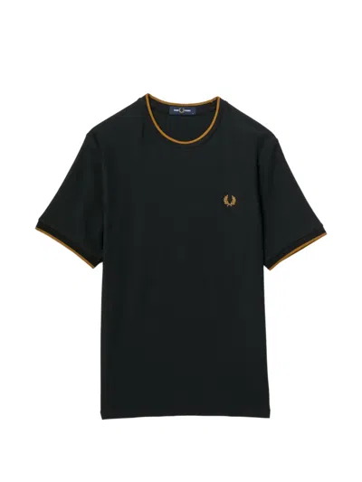 Fred Perry Laurel Wreath Embroidered T-shirt In Black