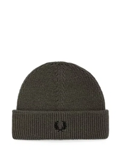 Fred Perry Logo-embroidered Wool Beanie Hat In Green