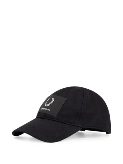 Fred Perry Logo-patch Baseball Cap In Black