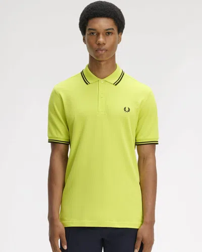 Fred Perry Mens Twin Tipped Signature Polo Shirt In Green