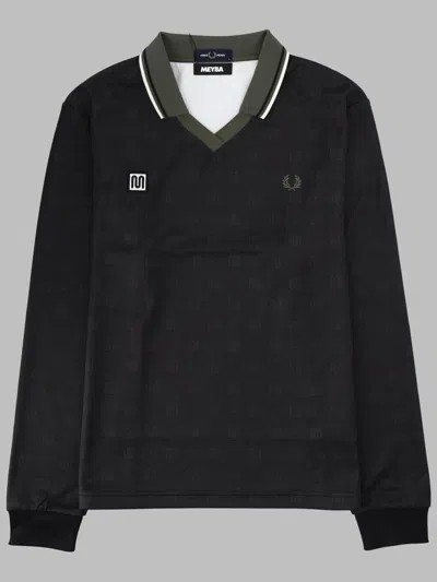 Fred Perry Contrast Collar V Neck Knit Sweater In Black