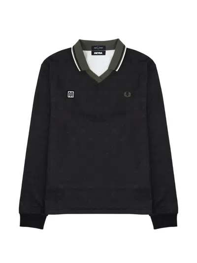 Fred Perry Contrast Collar V Neck Knit Sweater In Black