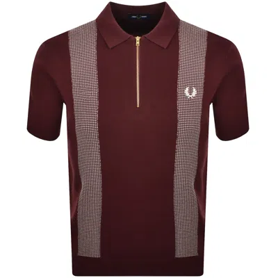 Fred Perry Patterned-panel Knitted Polo Shirt In Burgundy
