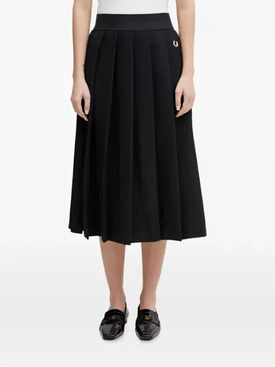 Fred Perry Pleated Midi Skirt In Black