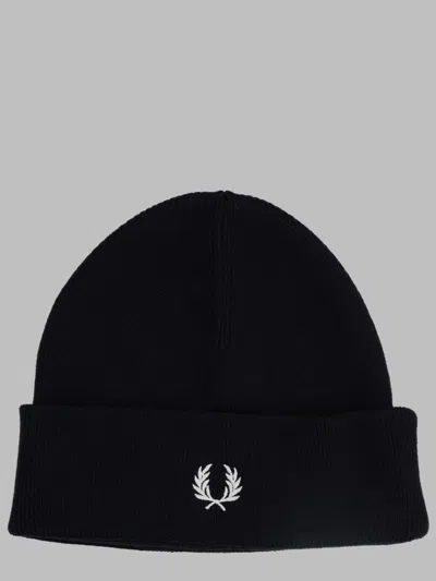 Fred Perry Ribbed Knit Cuffed Beanie In Blue