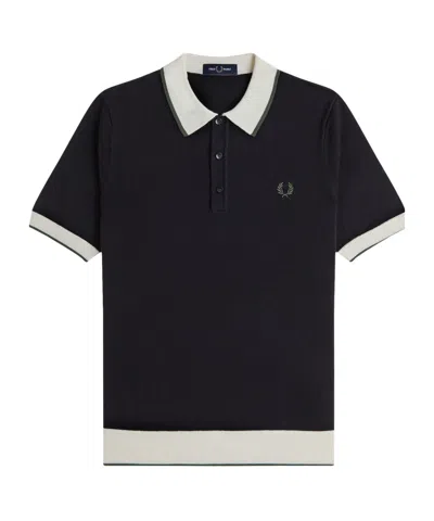 Fred Perry Simple And Versatile Shortsleeve Top In Black