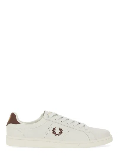 Fred Perry Sneakers In White