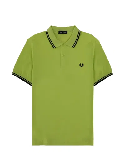 Fred Perry The  Twin Tipped Polo Shirt In Green
