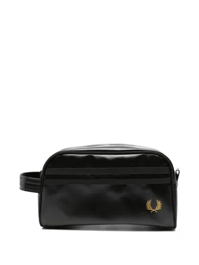 Fred Perry '' Tonal Coated Poly Wash Bag In Black