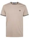 Fred Perry Laurel-motif Contrasting-trim T-shirt In Neutral