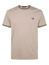 Fred Perry Laurel-motif Contrasting-trim T-shirt In Neutral