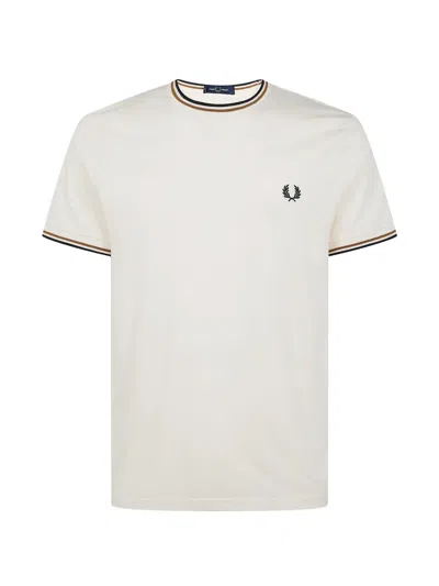 Fred Perry Twin-tipped Laurel Wreath T-shirt In White