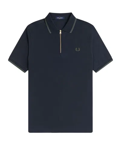 Fred Perry Versatile Shortsleeve Top In Black
