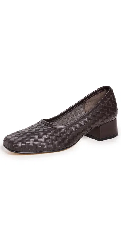 Freda Salvador Jayla Pumps Espresso Closed Woven Calf