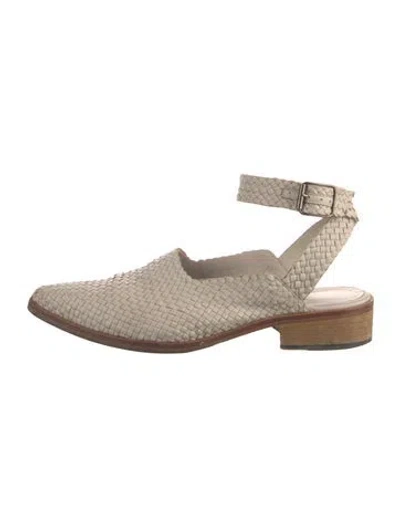 Pre-owned Freda Salvador Leather Colorblock Pattern Slingback Pumps In Neutral