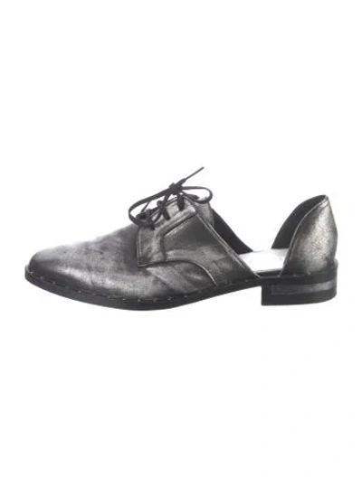 Pre-owned Freda Salvador Leather Patterned Oxfords In Metallic/silver
