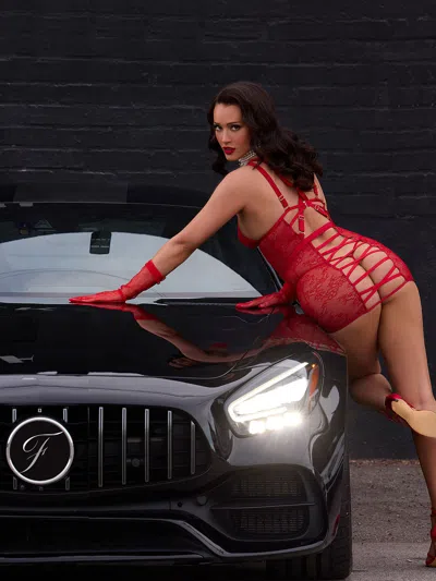 Frederick's Of Hollywood Chiara Lace & Strappy Open Back Chemise In Red