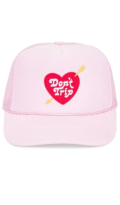 Free And Easy Heart & Arrow Trucker Hat In 粉色