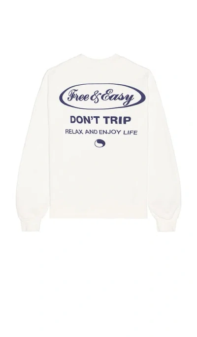 Free And Easy Script Heavy Fleece Sweatshirt In White