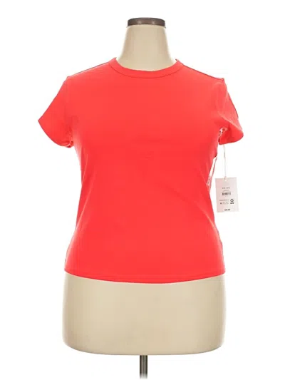 Pre-owned Free Assembly Active T-shirt In Red