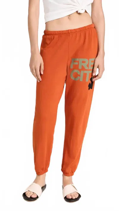 Free City Flow Sweatpant In Orange Machine