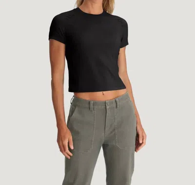 FREE FLY ELEVATE LIGHTWEIGHT FITTED TEE IN BLACK