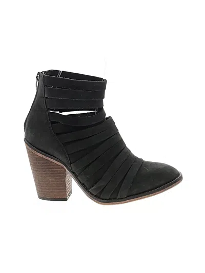 Pre-owned Free People Ankle Boots In Black