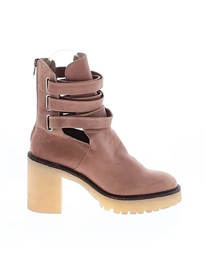 Pre-owned Free People Ankle Boots In Tan