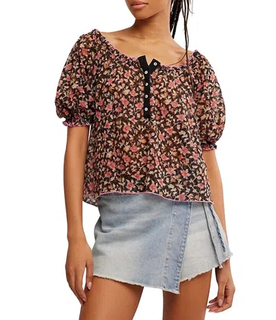 FREE PEOPLE ASTRA PEASANT FLORAL PRINT TOP IN BLACK COMBO