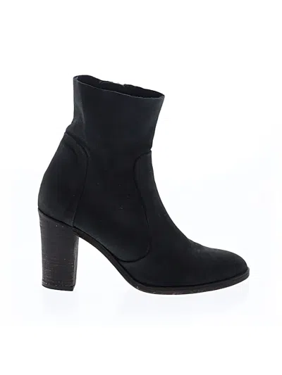 Pre-owned Free People Boots In Black