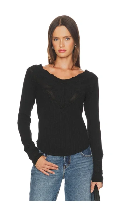 Free People Butterfly Cuff Ä¸šè£… Â€“ É»‘è‰². Å°ºç � Xs (also Â€“ L, M, S). In Black