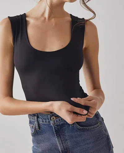 FREE PEOPLE CLEAN LINES MUSCLE CAMI IN BLACK