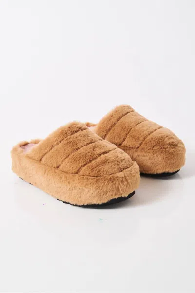 FREE PEOPLE IT'S A VIBE PLATFORM SLIPPERS IN TEDDY