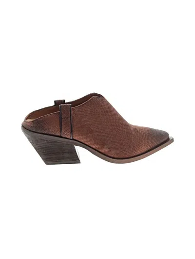 Pre-owned Free People Mule/clog In Brown