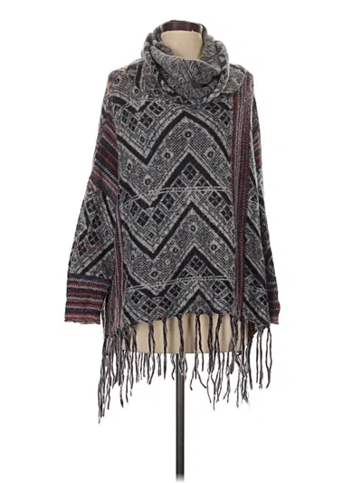 Pre-owned Free People Poncho In Gray