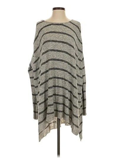 Pre-owned Free People Poncho In Gray