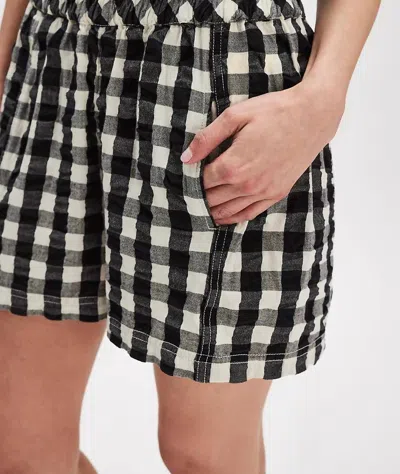 FREE PEOPLE SEER SUCKER PULL ON SHORTS IN BLACK COMBO