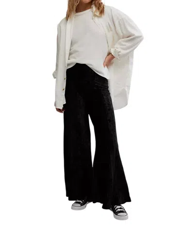 Free People Star Sign Velvet Pant In Black