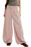 FREE PEOPLE TEGAN BARREL TROUSERS IN PALE MAUVE