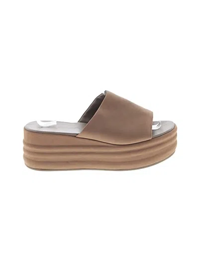 Pre-owned Free People Wedges In Tan