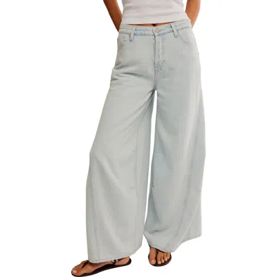 FREE PEOPLE FREE PEOPLE WESTWARD DEMI BARREL LEG JEANS